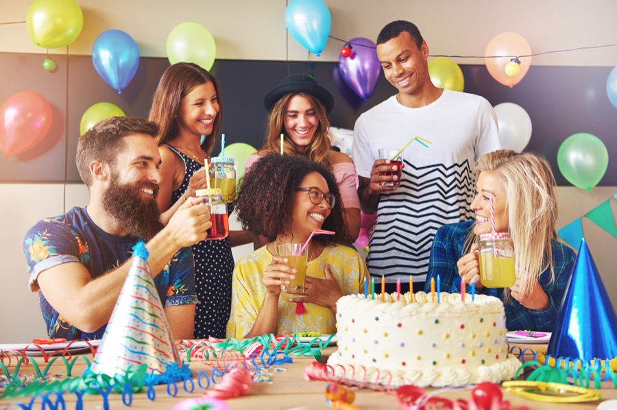 Ambiance de fête, décor coloré